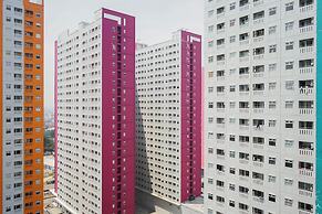 Best Furnished 2BR Mall Access at Green Pramuka Apartment