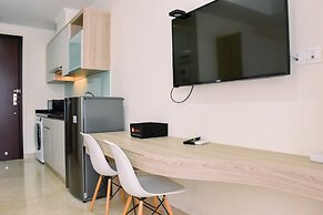 Cozy Living Studio Apartment at Menteng Park