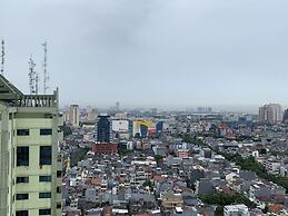 Best Homey Elegant Studio Room at Amethyst Apartment