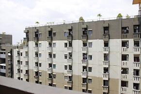 Minimalist Studio Gateway Ahmad Yani