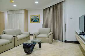 Fully Furnished with Spacious Design 3BR Penthouse Kondominium Golf Ka