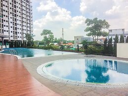 Clean and Elegant 1BR at The Oasis Apartment