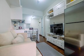 Spacious and Modern 2BR Springlake Summarecon Bekasi Apartment