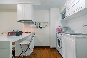 Spacious and Modern 2BR Springlake Summarecon Bekasi Apartment