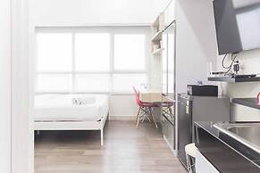 Comfortable Studio at Springlake Summarecon Apartment near Mall