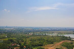 Comfortable and Homey 3BR at Meikarta Apartment