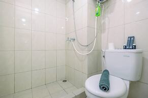 Elegant and Nice Studio at Springlake Sumarecon Apartment