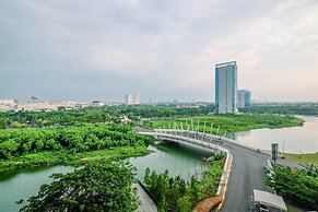 Elegant and Nice Studio at Springlake Sumarecon Apartment