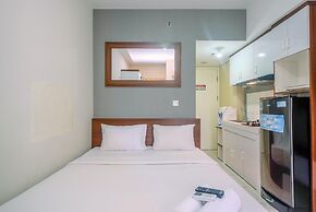 Elegant and Nice Studio at Springlake Sumarecon Apartment