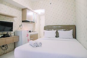 Cozy Stay Studio at Springlake Summarecon Bekasi Apartment