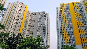 Cozy Stay Studio at Springlake Summarecon Bekasi Apartment