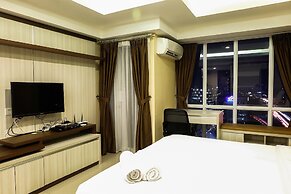 Modern Furnished Studio Apartment Near MT Haryono And Cawang
