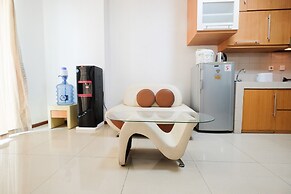 Great Choice and Strategic 1BR Apartment at Thamrin Residence