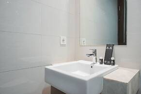 Minimalist and Comfort Studio at Green Sedayu Apartment