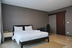 Luxurious 1BR @ L'Avenue Apartment near Sampoerna Universitas