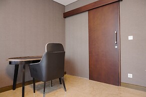 Luxurious 1BR @ L'Avenue Apartment near Sampoerna Universitas