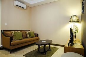 Luxurious 1BR @ L'Avenue Apartment near Sampoerna Universitas