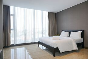 Luxurious 1BR @ L'Avenue Apartment near Sampoerna Universitas