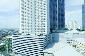 Delightful Luxurious Studio Apartment Connected to Pakuwon Mall at Sup