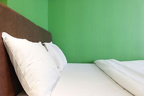 Compact Studio Room The Jarrdin Cihampelas Apartment