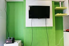 Compact Studio Room The Jarrdin Cihampelas Apartment