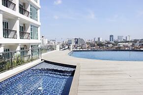 Modern and Spacious Studio Room at Green Kosambi Apartment