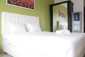 Relaxing Studio at Pinewood Apartment near UNPAD Jatinangor