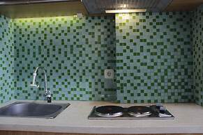 Relaxing Studio at Pinewood Apartment near UNPAD Jatinangor