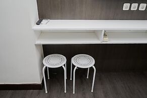 Brand New Modern and Cozy Studio at Easton Park Apartment