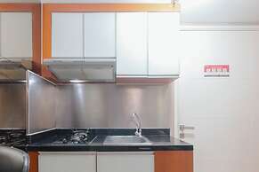 Modern 2BR Apartment for 4 Pax at Springlake Summarecon