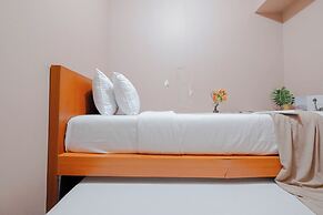 Modern 2BR Apartment for 4 Pax at Springlake Summarecon