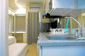 Modern and Full Parquette @ Studio Springlake Summarecon Apartment