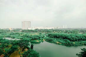 Modern Studio with Great Lake View at Springlake Summarecon Apartment
