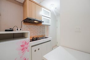 Modern Studio with Great Lake View at Springlake Summarecon Apartment