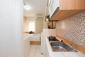 Modern Studio with Great Lake View at Springlake Summarecon Apartment