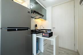 Elegant Studio at Springlake Summarecon Bekasi Apartment