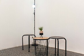 Homey and Strategic Studio Apartment at Metropark Condominium Jababeka