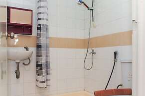 Homey and Strategic Studio Apartment at Metropark Condominium Jababeka