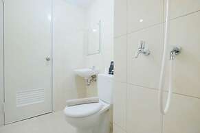 Minimalist 2BR Apartment The Springlake Summarecon