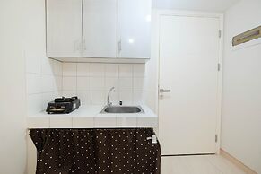 Minimalist 2BR Apartment The Springlake Summarecon
