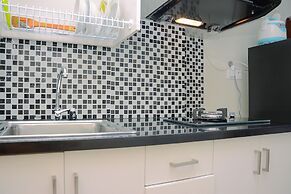 Studio Apartment with Garden View at The Springlake View Summarecon