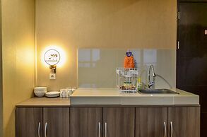 Nice and Cozy 2BR Apartment at Atria Residence