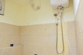 Homey and Simply Studio Room at Kebagusan City Apartment