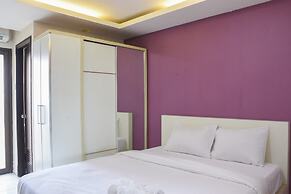 Homey and Simply Studio Room at Kebagusan City Apartment