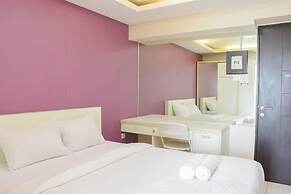 Homey and Simply Studio Room at Kebagusan City Apartment