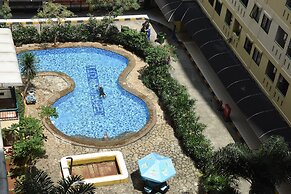 Homey and Simply Studio Room at Kebagusan City Apartment