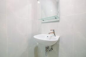 Cozy Living Studio Room at Evenciio Margonda Apartment