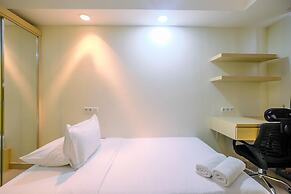 Cozy Living Studio Room at Evenciio Margonda Apartment