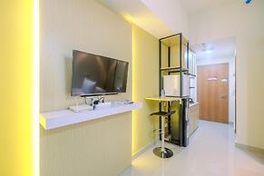 Cozy Living Studio Room at Evenciio Margonda Apartment