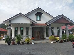 OYO Home 90388 Homestay Masha